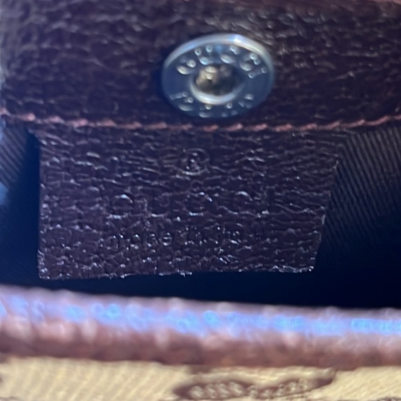 Gucci Crossbody Pouch - Picture 6 of 16